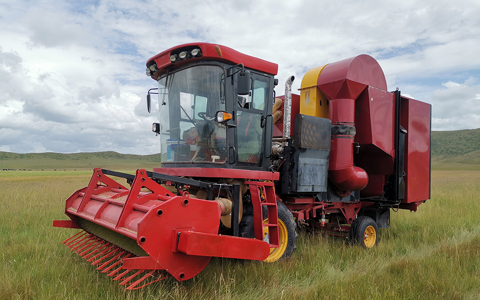 標(biāo)題：9ZZ-3.0型禾本科牧草種子收獲機(jī)
瀏覽次數(shù)：156
發(fā)表時(shí)間：2023-12-12