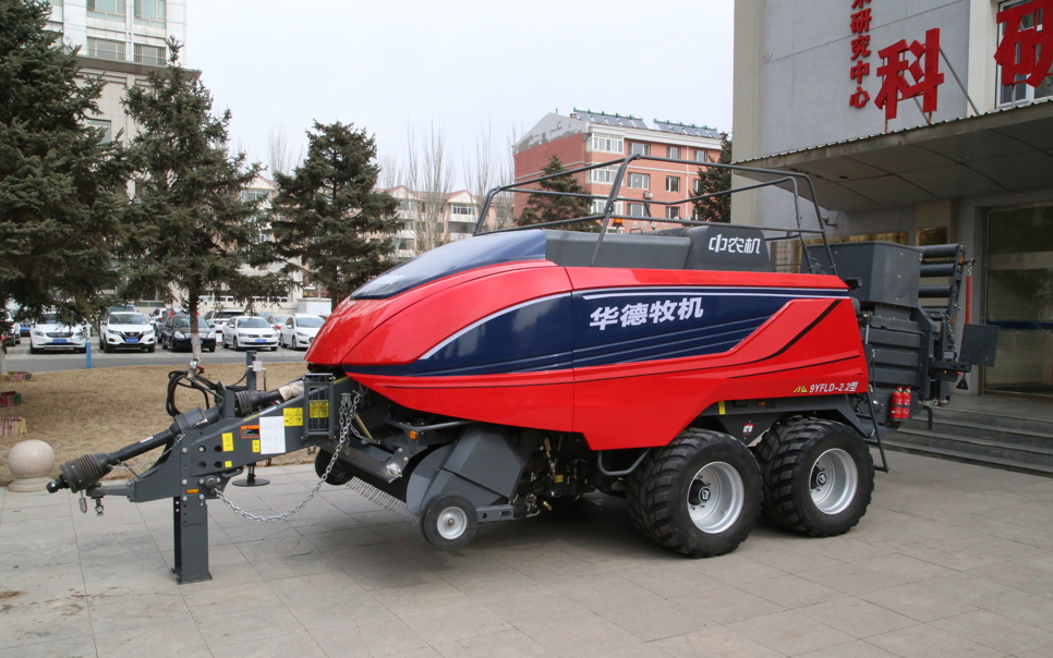 標(biāo)題：9YFLD-2.2型六道繩大方捆撿拾壓捆機(jī)
瀏覽次數(shù)：288
發(fā)表時(shí)間：2023-12-12