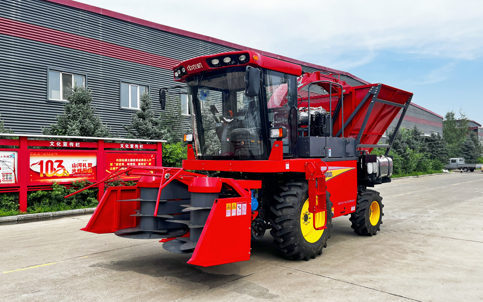 標(biāo)題：9QYZ-2.6-自走式青飼料收獲機(jī)
瀏覽次數(shù)：53
發(fā)表時(shí)間：2025-04-02